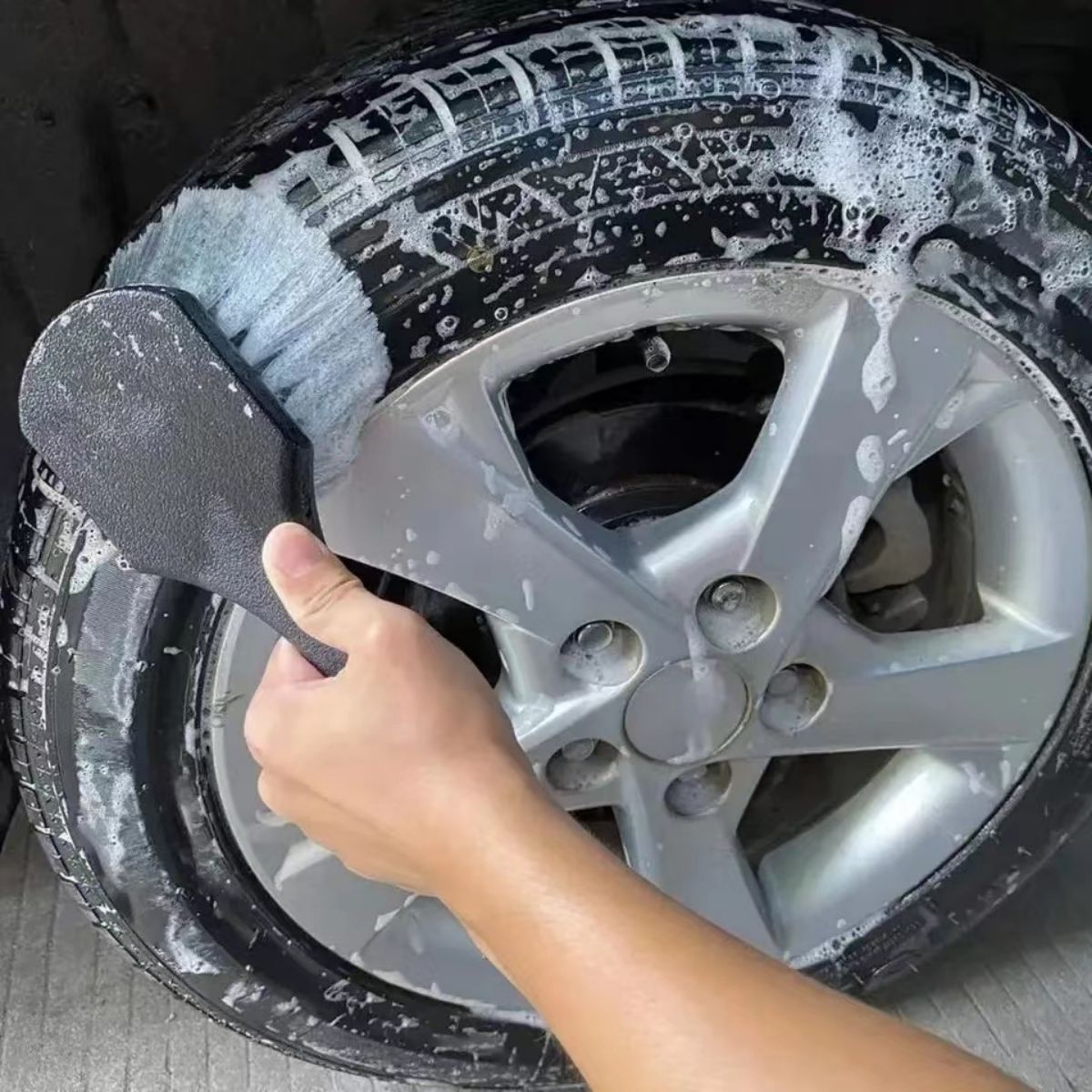 Cepillo de limpieza de ruedas  - Car Cleaning Brush reseña y precio